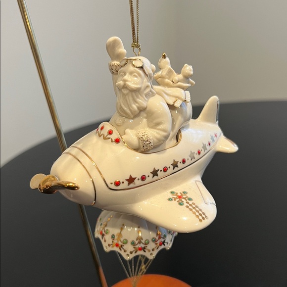 Lenox Santa Around the World Ornament - Picture 2 of 15